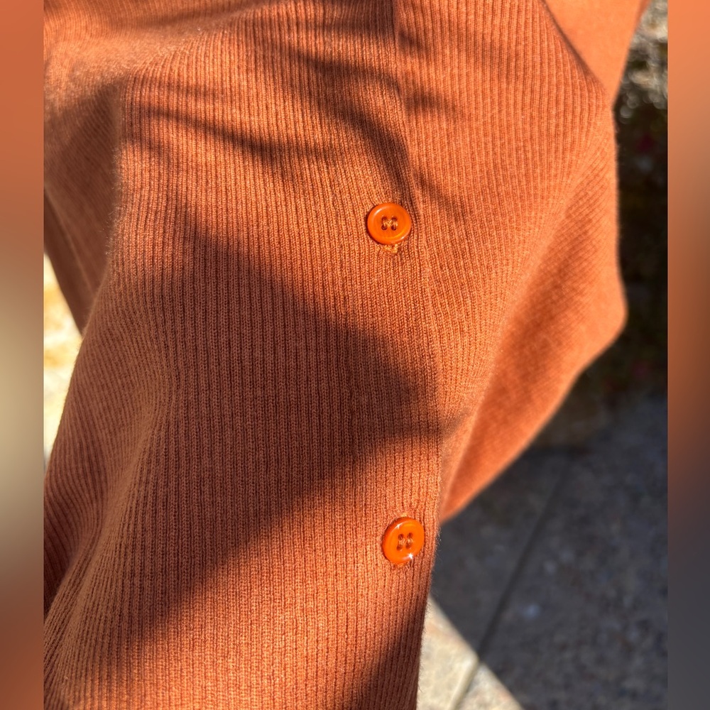 Wool / Cashmere / Silk Blend Ribbed Cardigan – Rust - Picture 4 of 5
